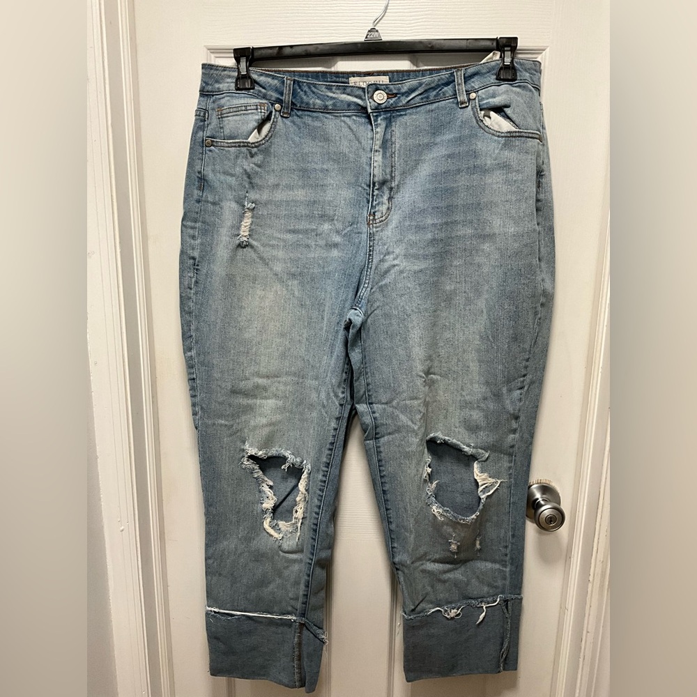Eloquii Ripped Jeans Plus Size 18 Inseam 26.5”